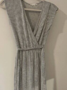 Caution To The Wind Gray/White Striped Knit Wrap Dress V-Neck Cap Sleeve S